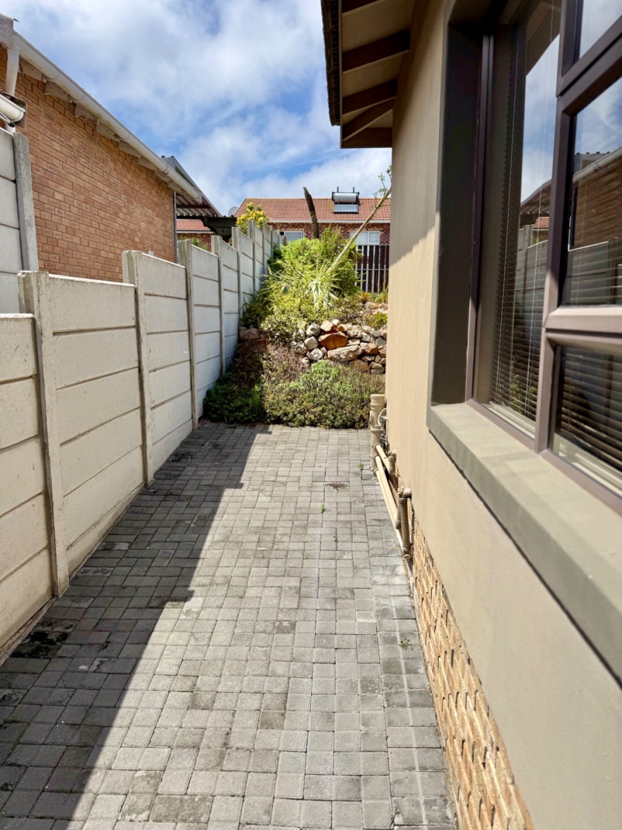 3 Bedroom Property for Sale in Parsons Ridge Eastern Cape